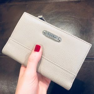 Beige Wallet 💋